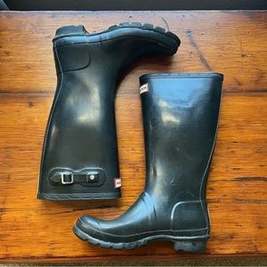 Tall black Hunter boots size 8
